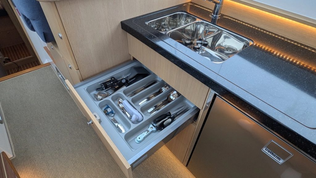 1603e705630a4ba5a7c9e0c386f66f4d5ab3aed49123468a87d2cd6baf050c89 copy