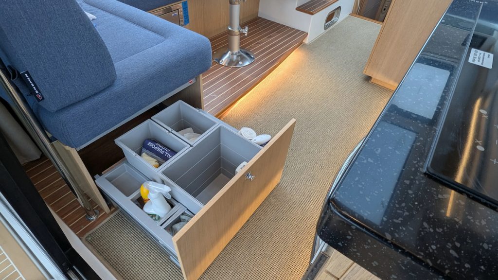 2a60e6cc42e548a4947c8c9efae65d68073dfb80a5924f5a9890dc1ac84368ee copy