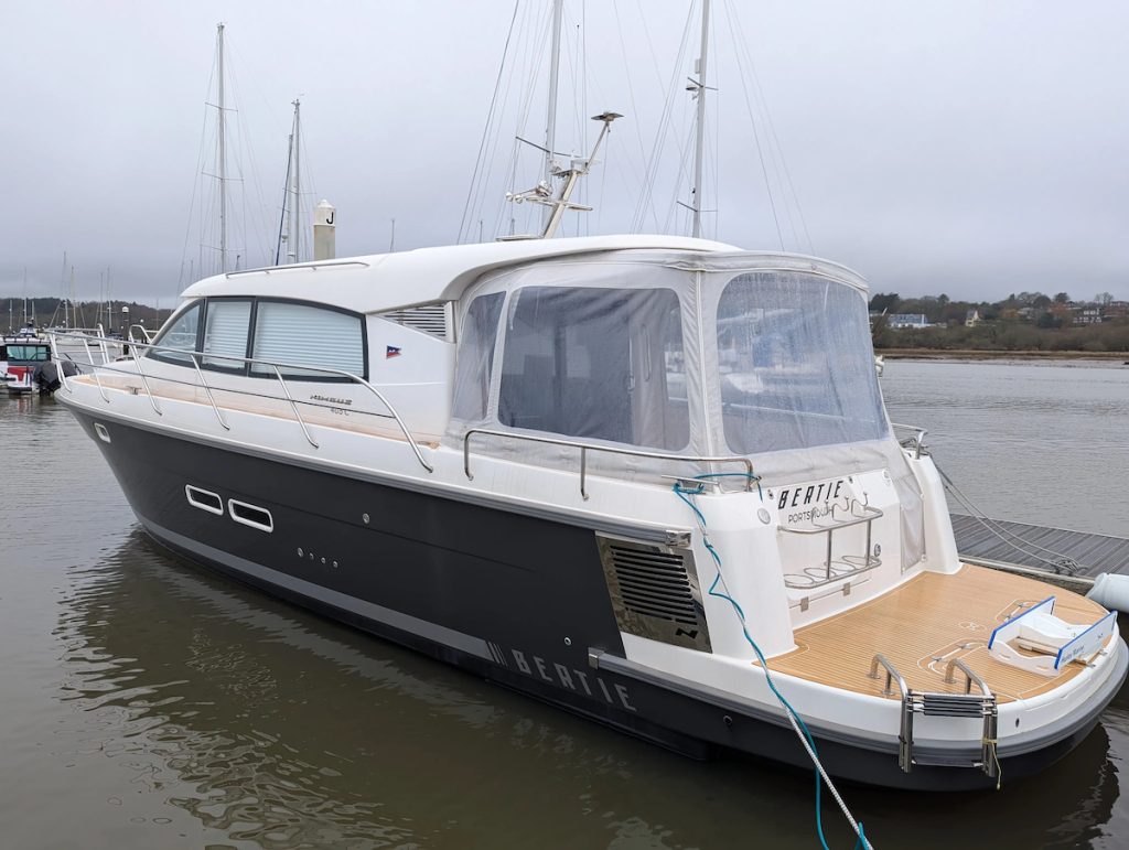 e1a64dcb92e04e3fa2a4de0c2400d7ee94699c01f58e481992e369d61131756f copy