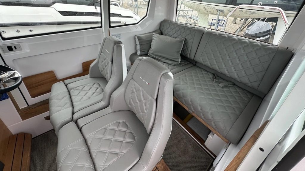 f8b3cc9618c4409da3b19eb79e882579f6175520859241cf89a3f89f3fb09858