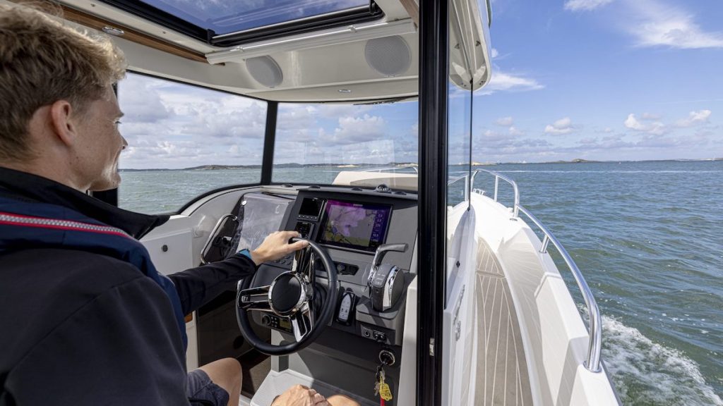 C8_Q9A7438-2048x1366