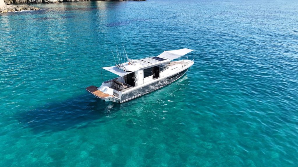 DJI_20241013201534_0036_D-2048x1152