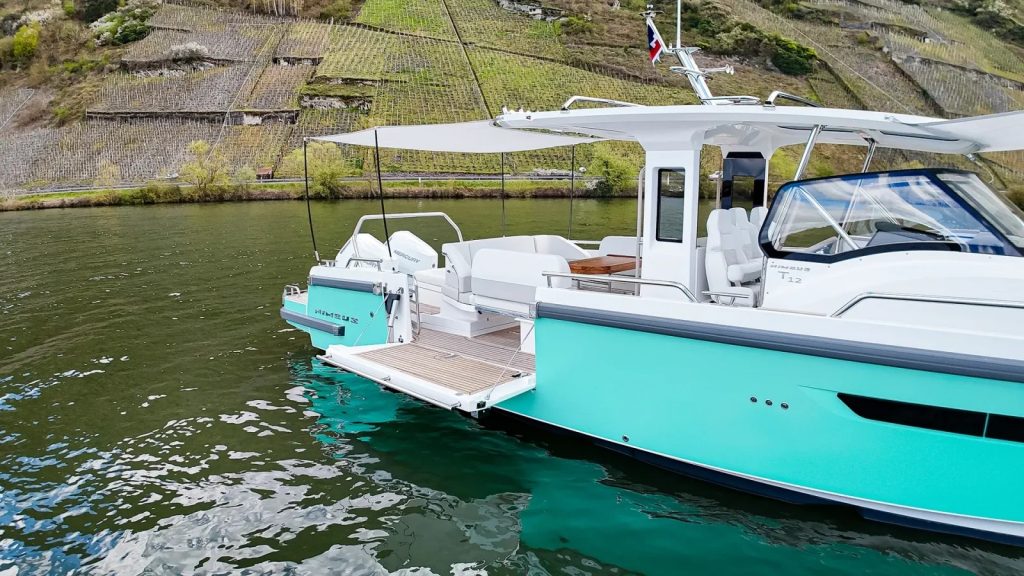 Nimbus-Boats-Sport-Tender-42-Image-12-1600x900
