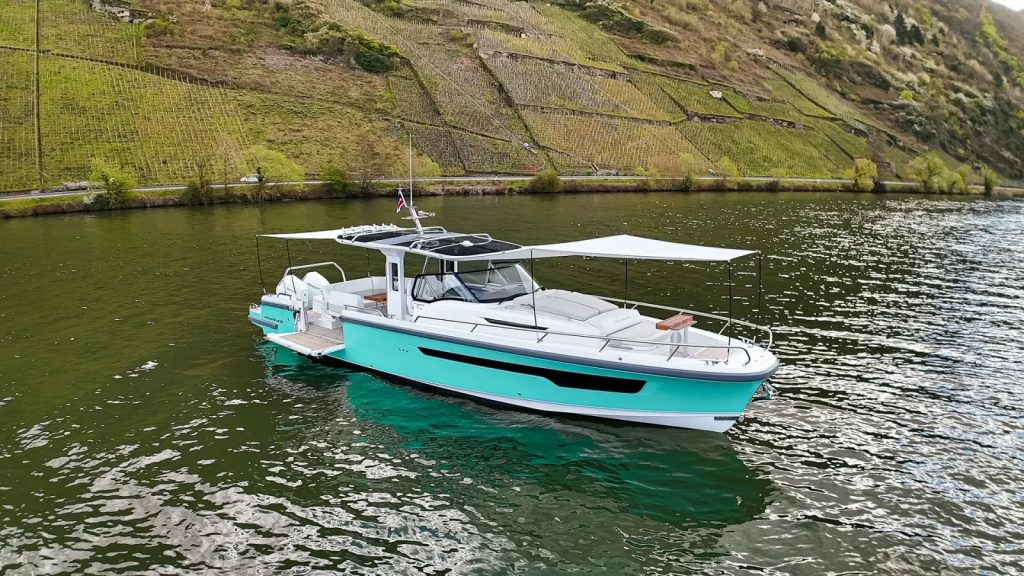 Nimbus-Boats-Sport-Tender-42-Image-13-1600x900