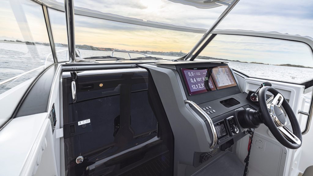 Nimbus MY23 T9 T-top _Q6A2067