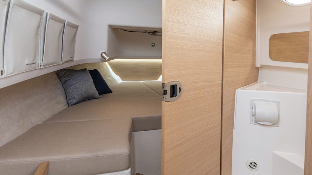 Nimbus MY23 T9 T-top _Q6A2345