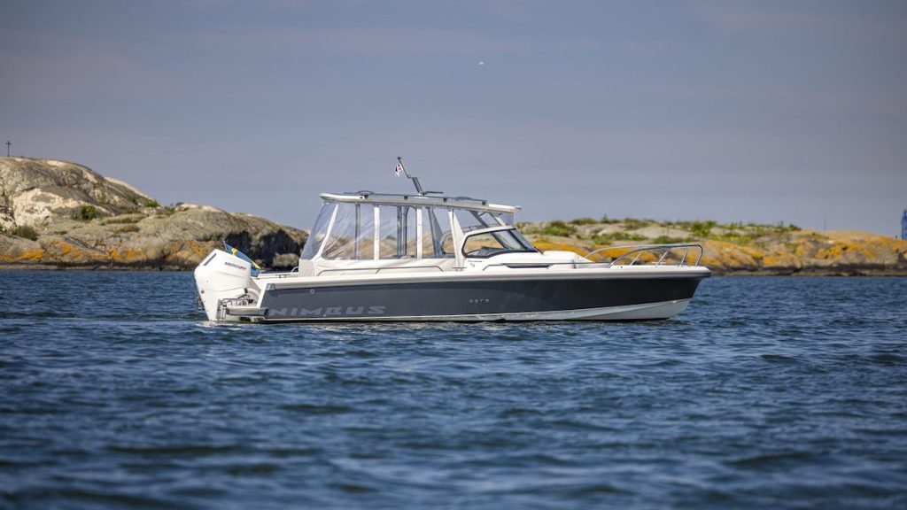 Nimbus-MY23-T9-T-top_Q9A6867-2048x1366