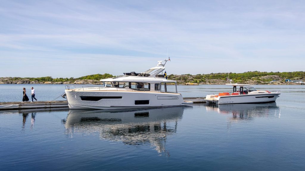 Nimbus-Web-Exterior-Fore-Deck-3840x2160-X7-scaled