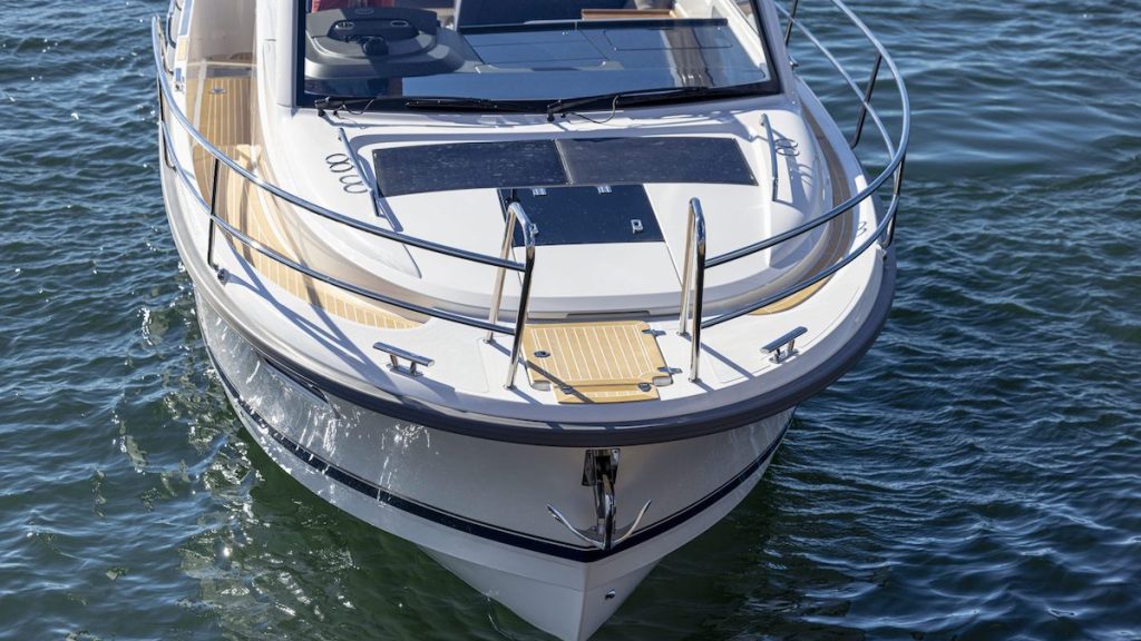 Nimbus_305_Drophead_Ecodeck_Q9A1263-2048x1366