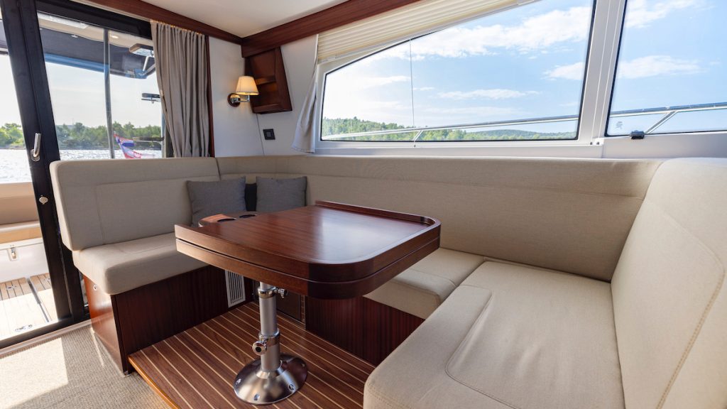 Nimbus_405_Flybridge_Q6A6822