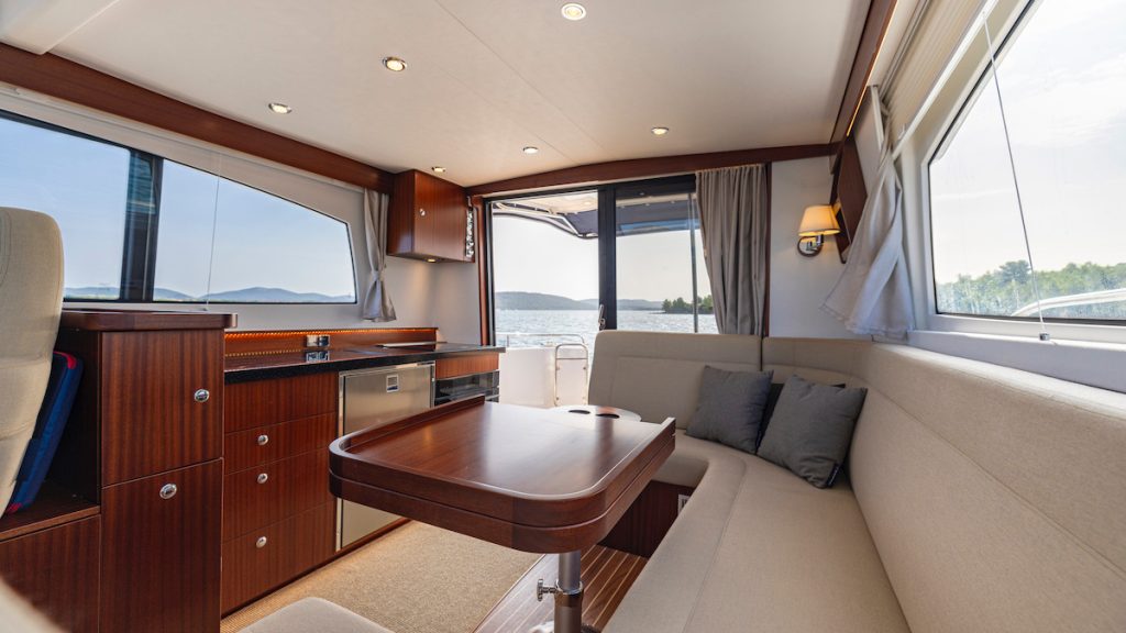 Nimbus_405_Flybridge_Q6A6839