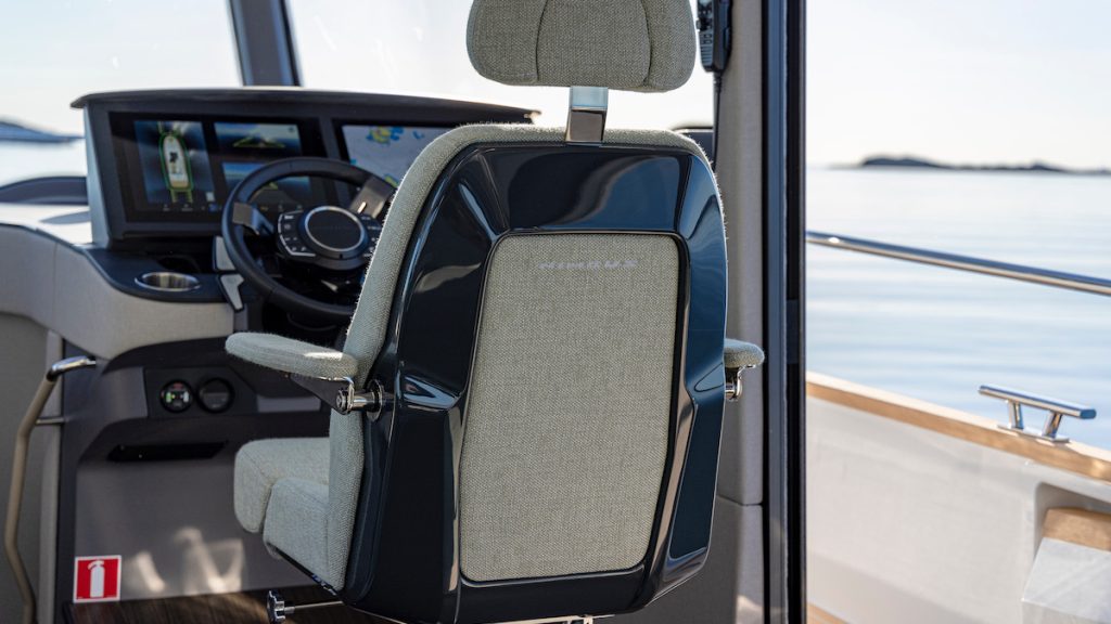 Nimbus_495_Fly_Q9A8866