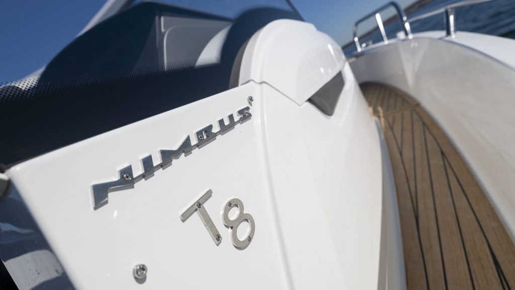 T8_DSF4218-2048x1536