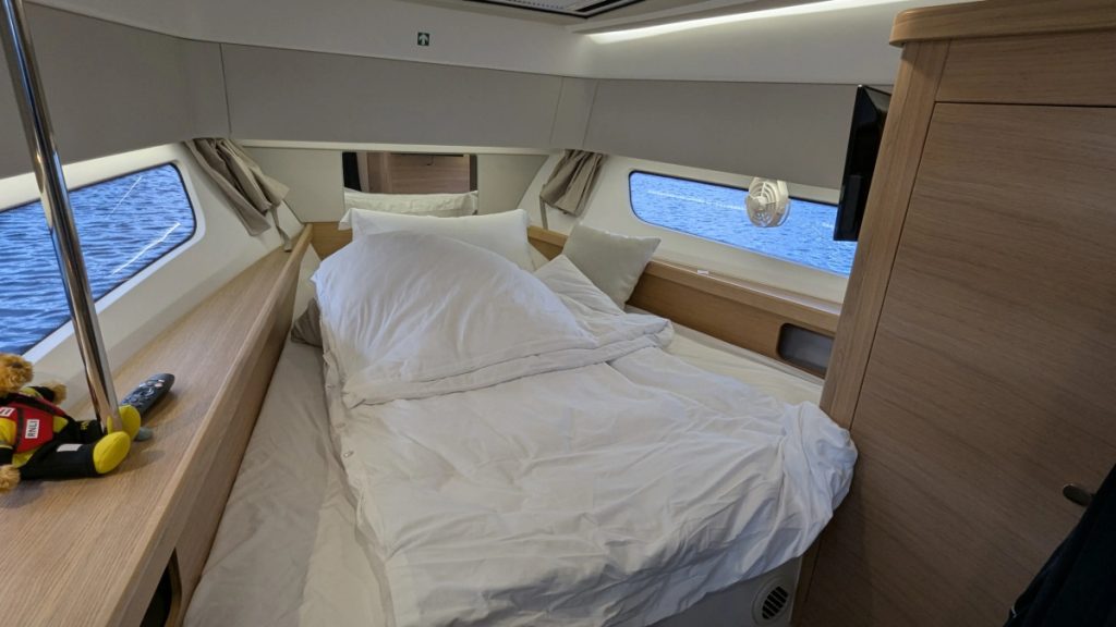 a2508aab67ce4f3aab6f2f206b15589baf8dfcbb86e74b9eb0bdd168d56113cd