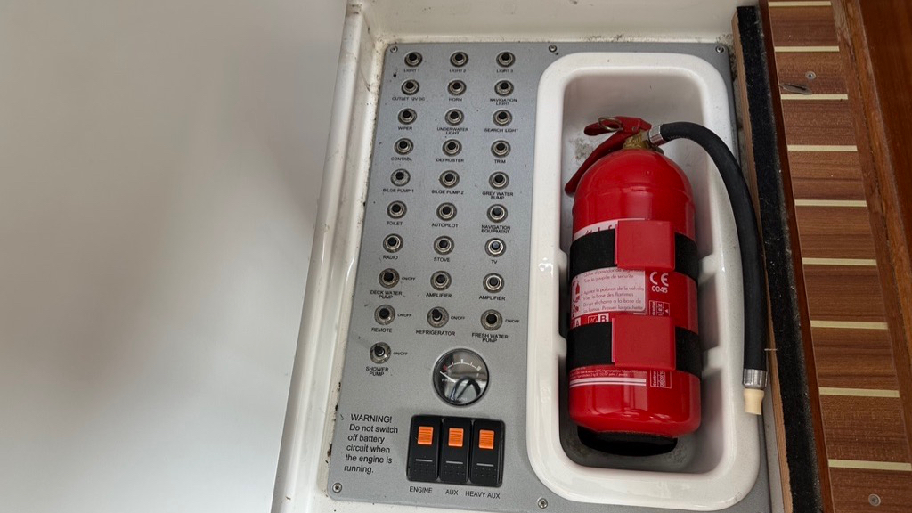 0BA400AC-90CA-4F9E-8571-74382D72C567_1_105_c