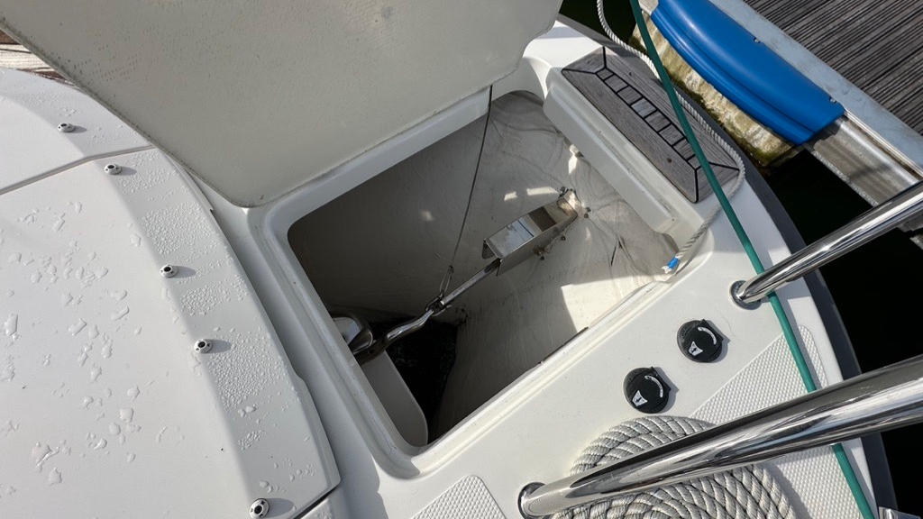 50568E00-4AA6-474C-A6B7-81C2983FAF00_1_105_c