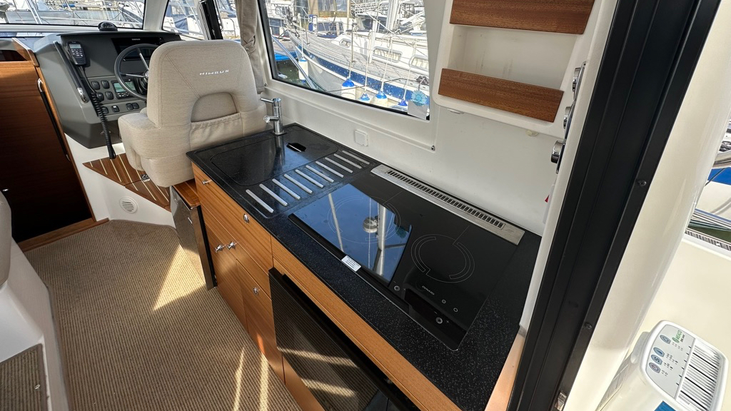 88F05C95-6618-4AA6-92AF-D3808E684E17_1_105_c