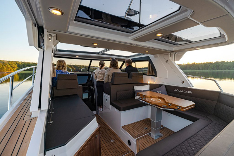 Aquador Boats 300 Hard Top Wheelhouse