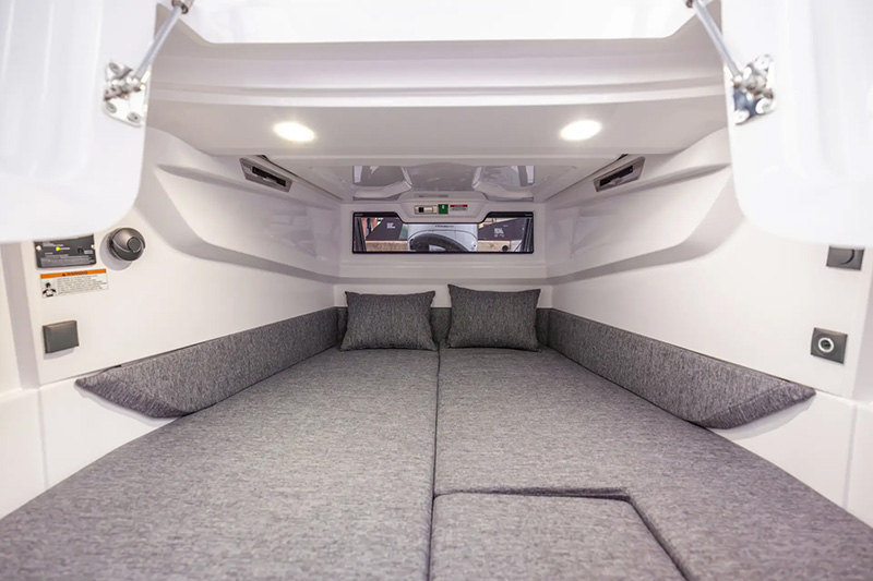 Axopar 29 Sun Top Berth