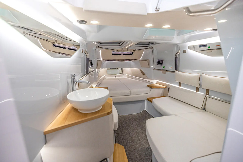 Axopar 37 Spyder Berth