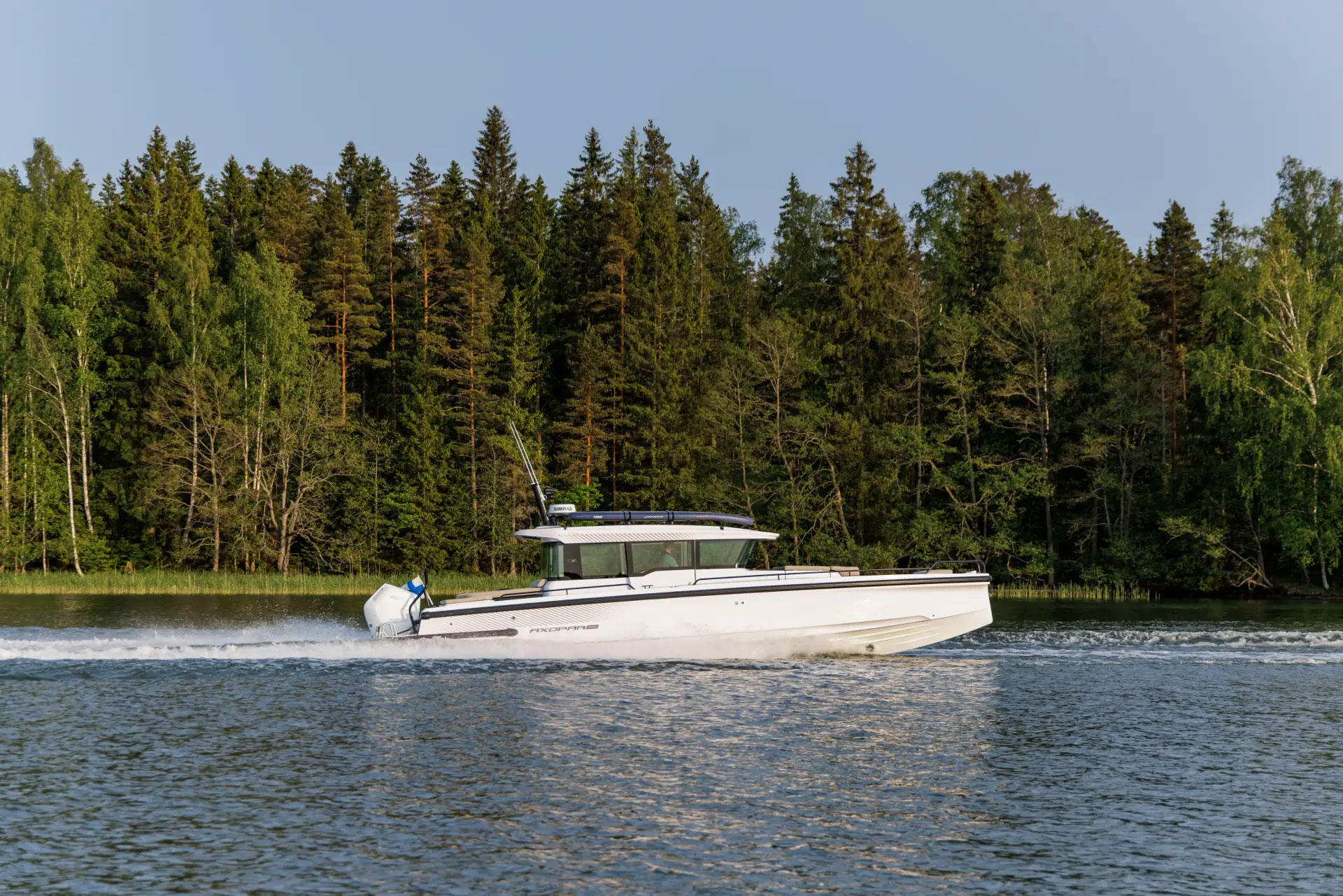 Axopar 37 XC Cross Cabin