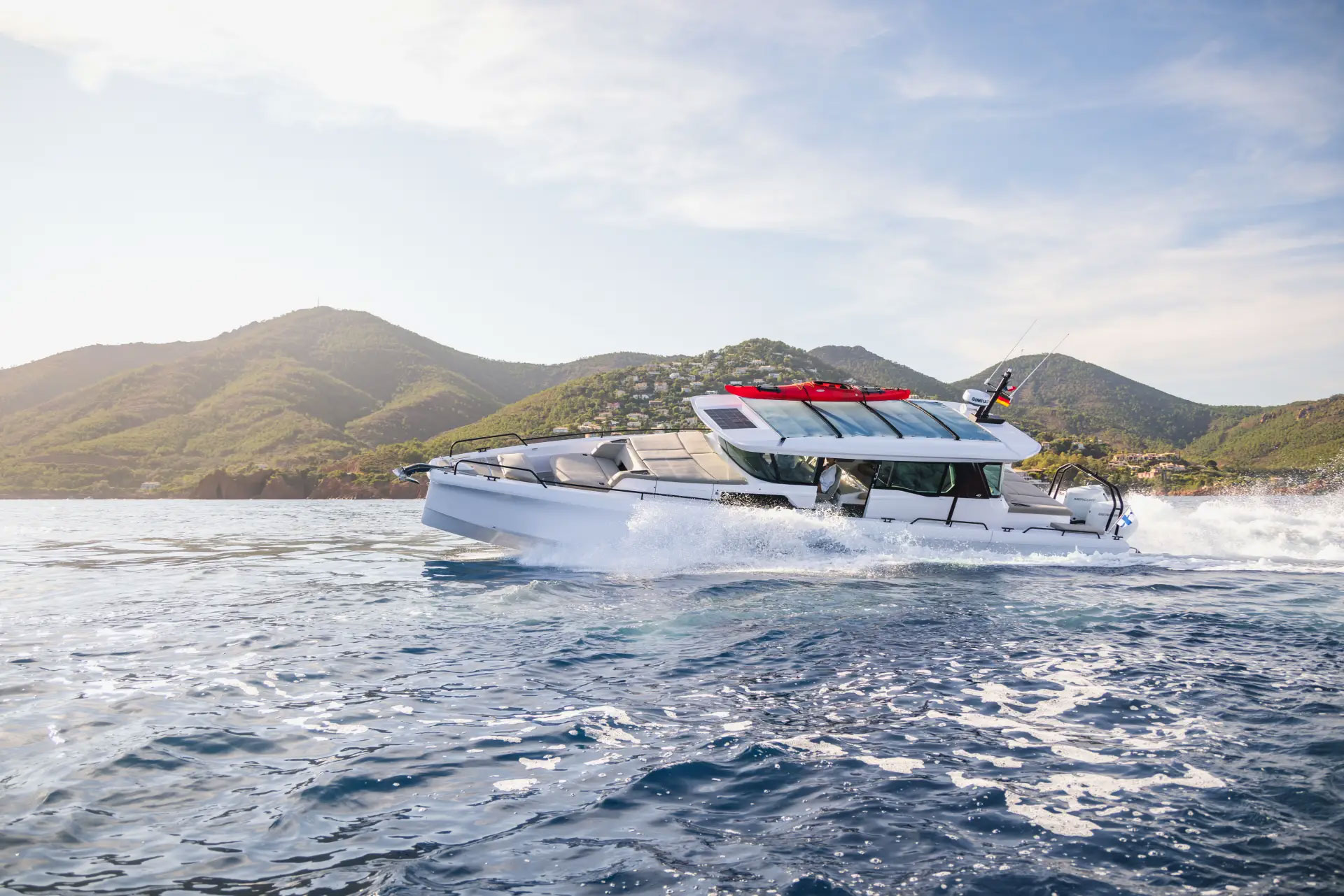 Axopar 45 XC Cross Cabin
