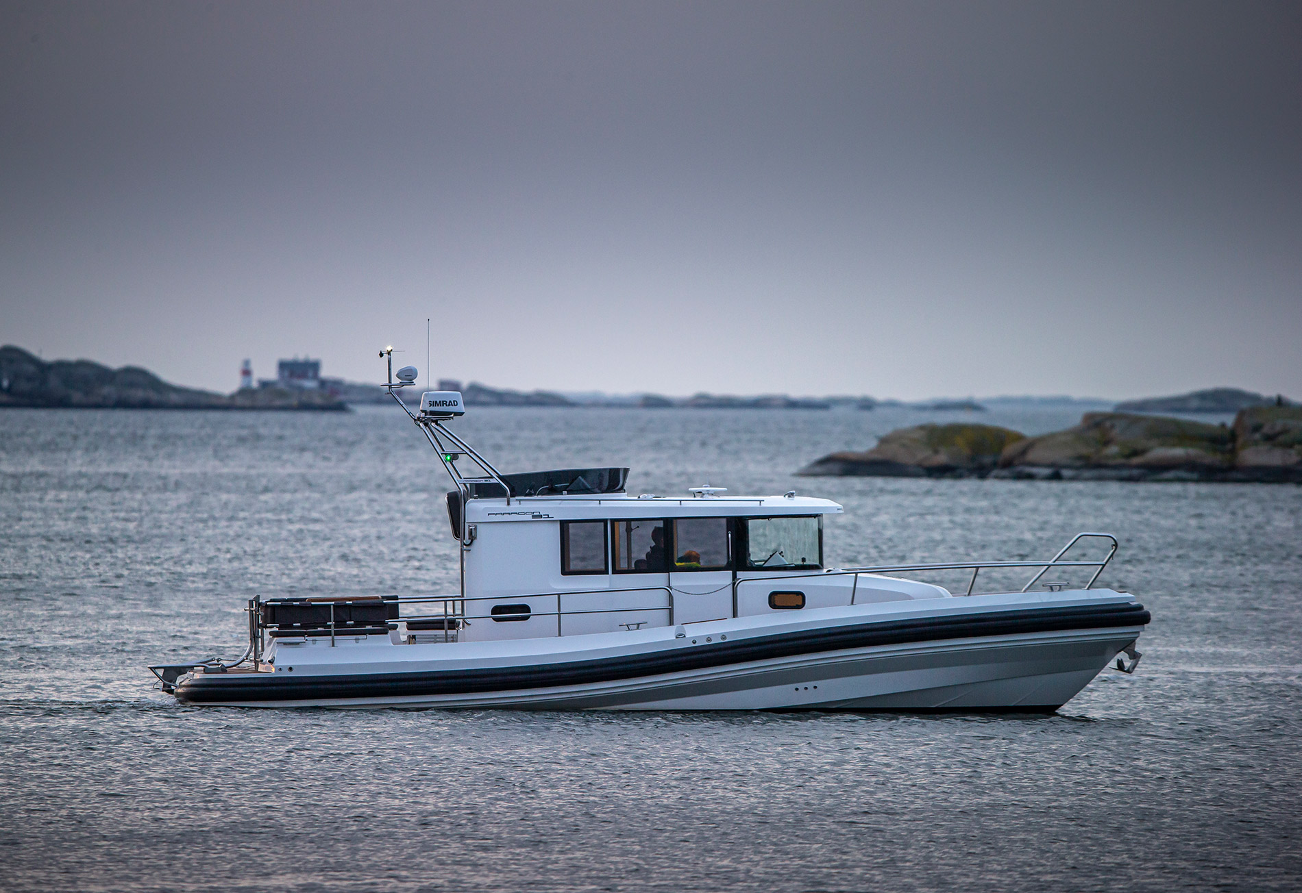 Paragon Yachts 31 Flybridge