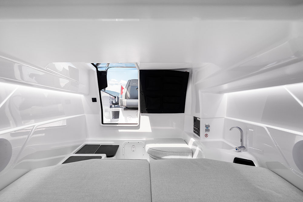 Axopar 25 Cross Top Cabin